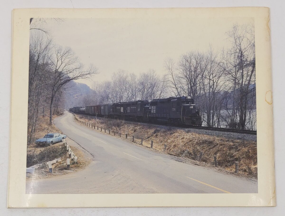 Northeast Railroad Scene Vol.6 Paperback Book By Bob Pennisi VG