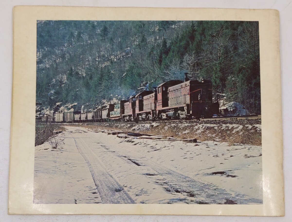 The Northeast Railroad Scene, Vol.1 Paperback Book By Bob Pennisi VG