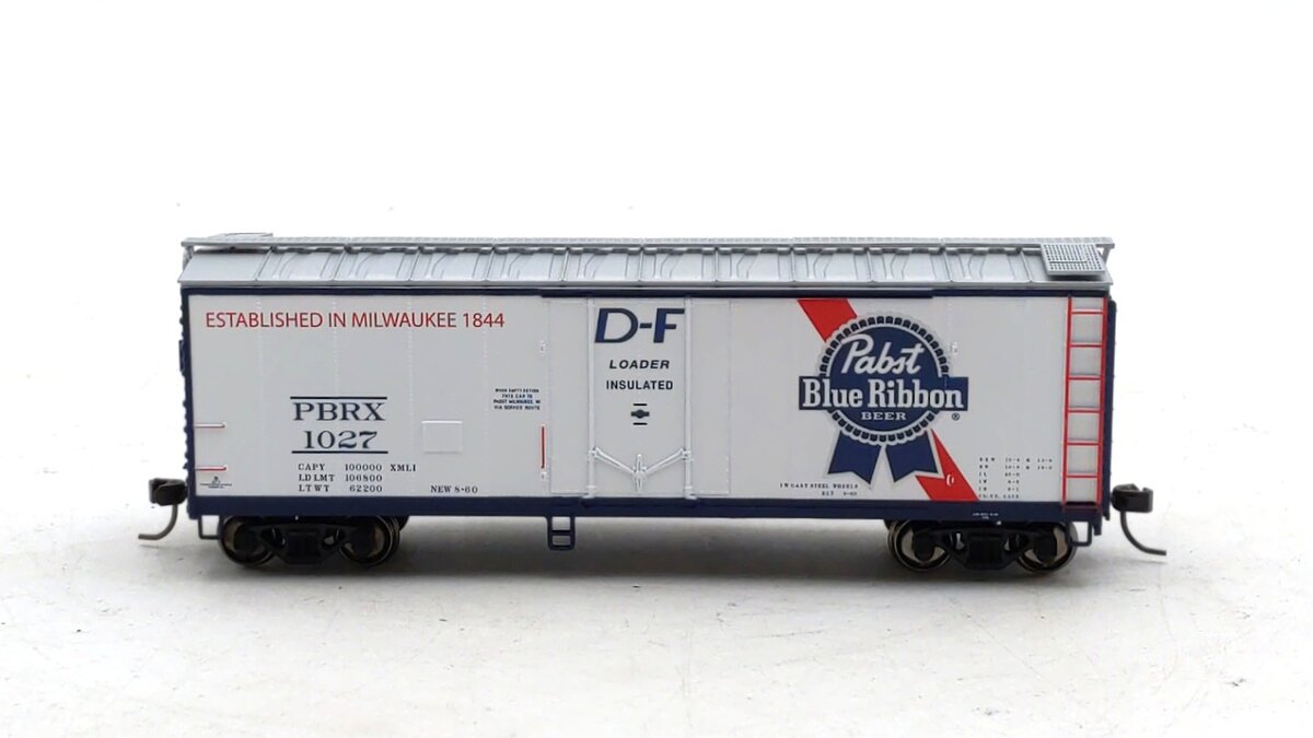 Atlas 20006331 HO Scale Pabst Blue Ribbon 40' Plug Door Boxcar #1027
