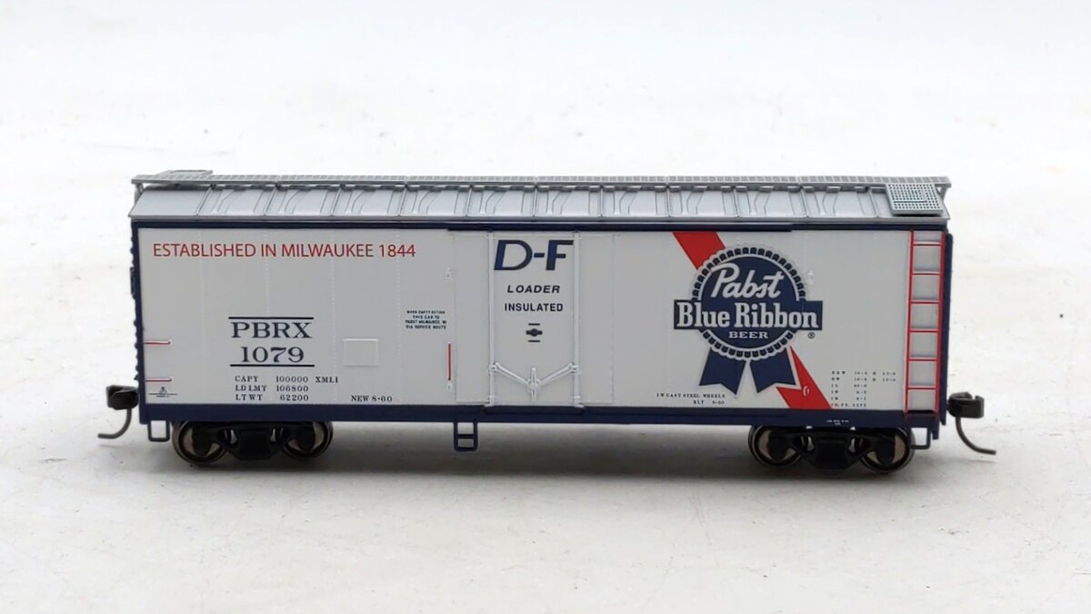 Atlas 20006333 HO Scale Pabst Blue Ribbon 40' Plug-Door Boxcar #1079