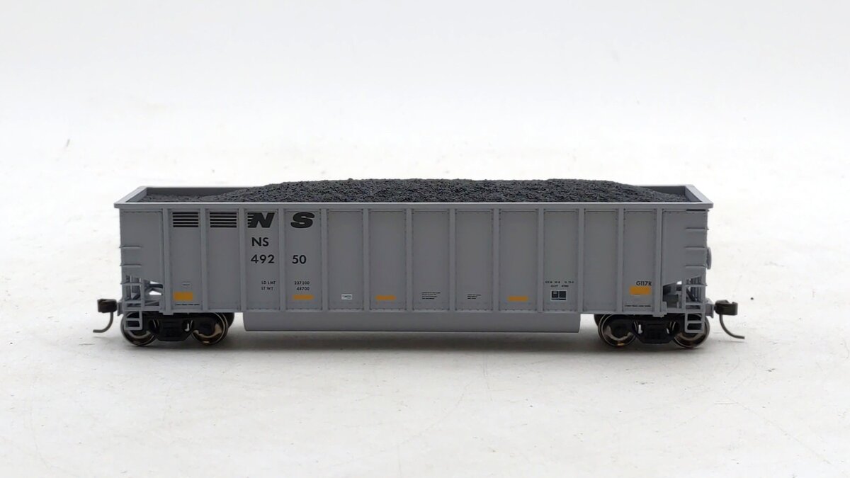 Atlas 20005703 HO Scale Norfolk Southern Aluminum Coal Gondola #49250