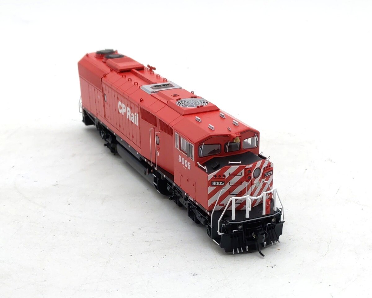 Bowser 24995 HO Scale CP Rail SD40-2F Diesel Locomotive #9005 w/ DCC & Sound