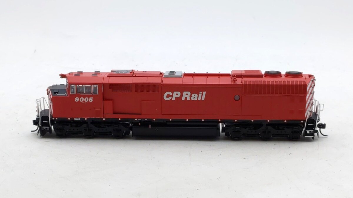 Bowser 24995 HO Scale CP Rail SD40-2F Diesel Locomotive #9005 w/ DCC & Sound