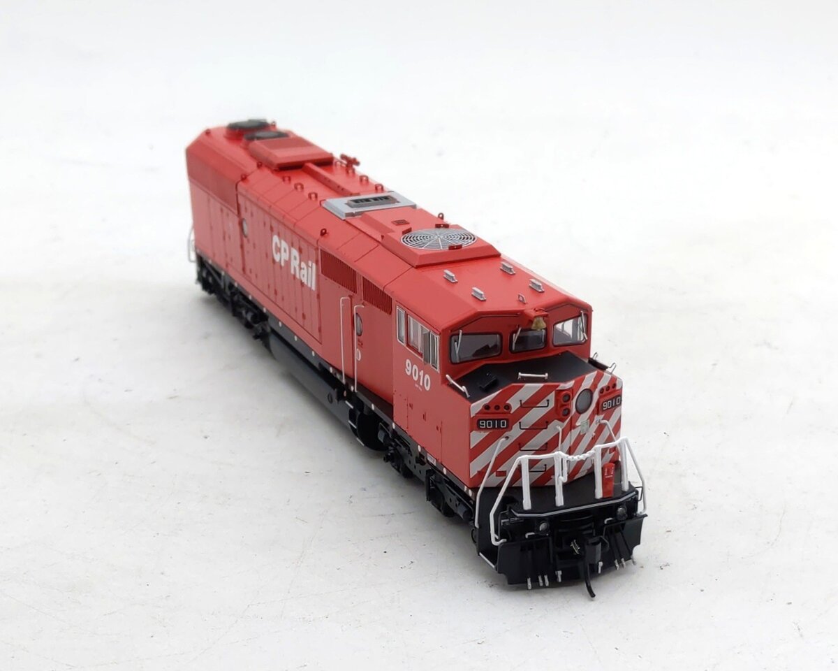 Bowser 24996 HO Scale CP Rail SD40-2F Diesel Locomotive #9010 w/ DCC & Sound