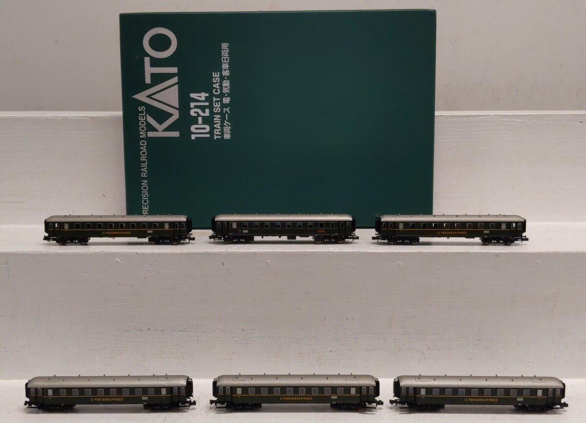 Trix N Scale Ferienexpress Passenger Cars [6] EX