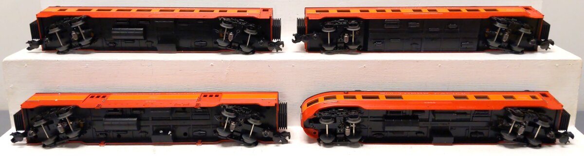 MTH 30-67576 O Southern Pacific 60' Streamline Passenger Car Set (Set of 4) EX/Box