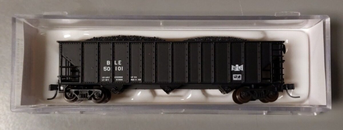 Atlas 50002015 N Bessemer & Lake Erie 90-Ton 3-Bay Hopper Car with Load #50101