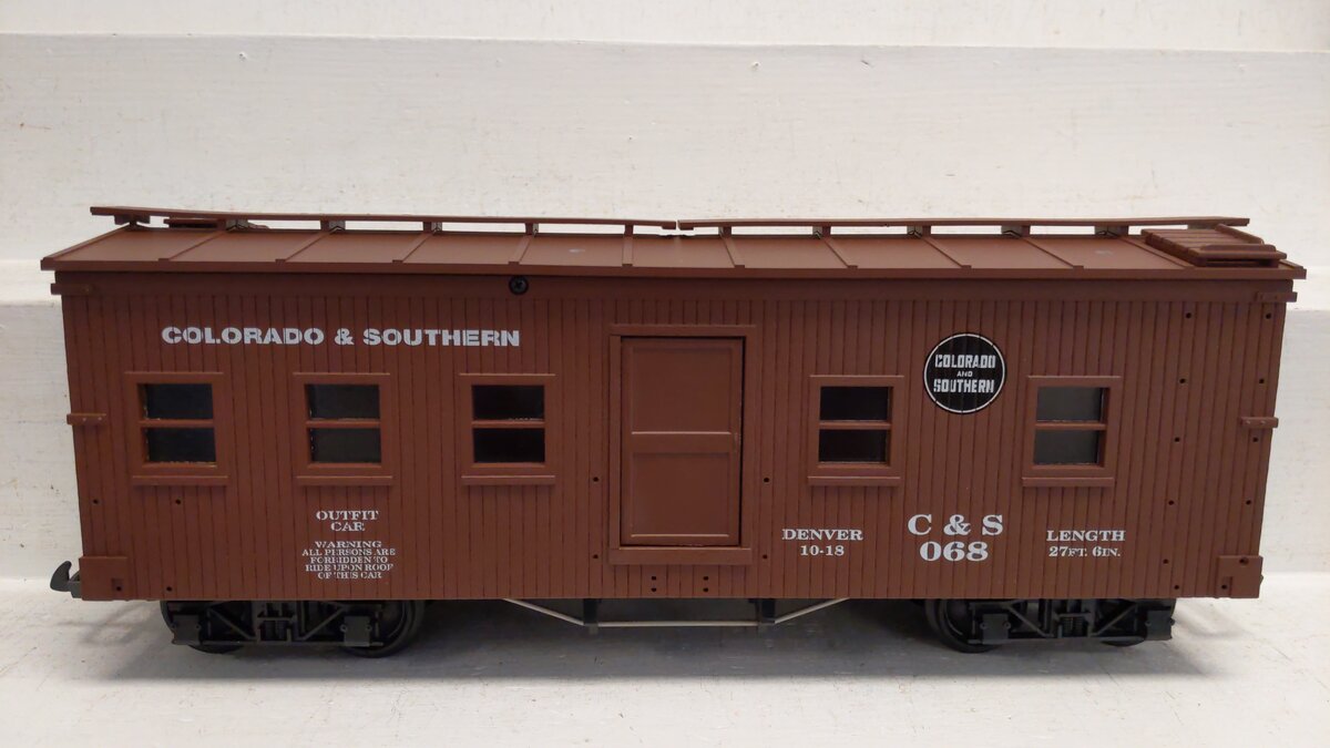 USA Trains R1847A G Brown Colorado & Southern Outfit Car #068