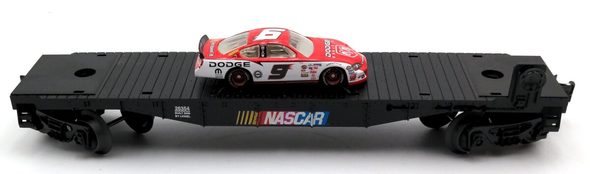 Lionel 6-26354 O Gauge Kasey Kahne Flatcar w/ Stock Car