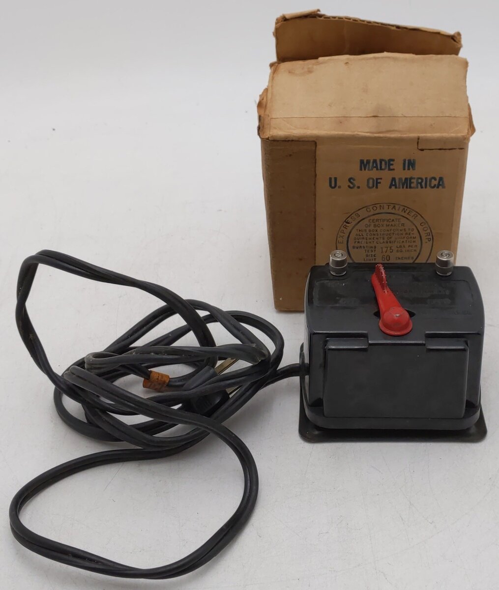 Lionel 1012 Vintage O 35 Watt Transformer VG/Box