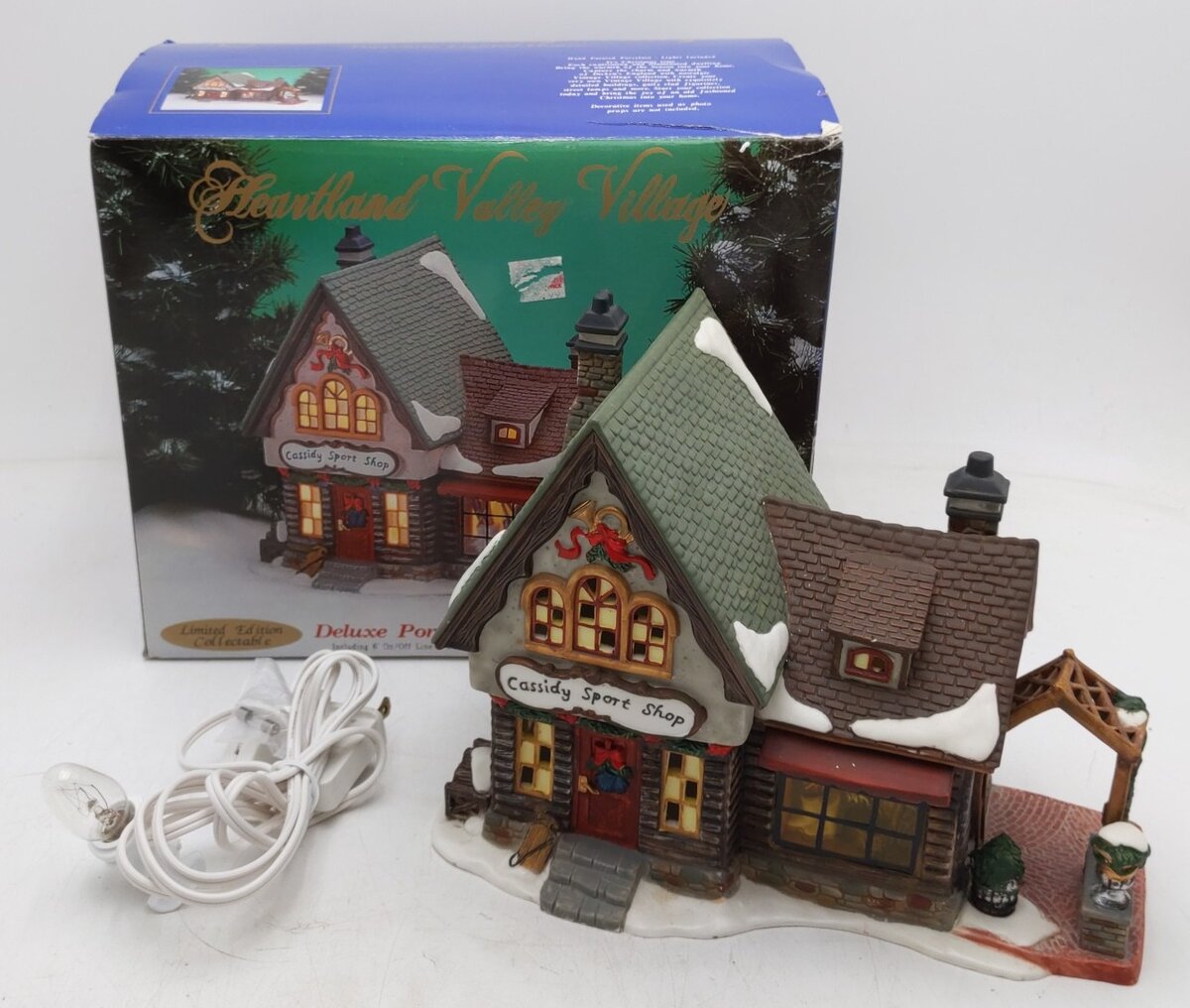 Heartland Valley Village "Cassidy Sport Shop" Deluxe Porcelain Lighted House EX/Box