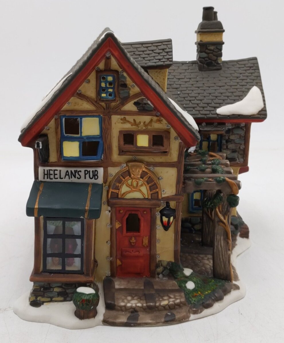 Heartland Valley Village Heelan's Pub Limited Edition Lighted Fiber Optic House VG/Box