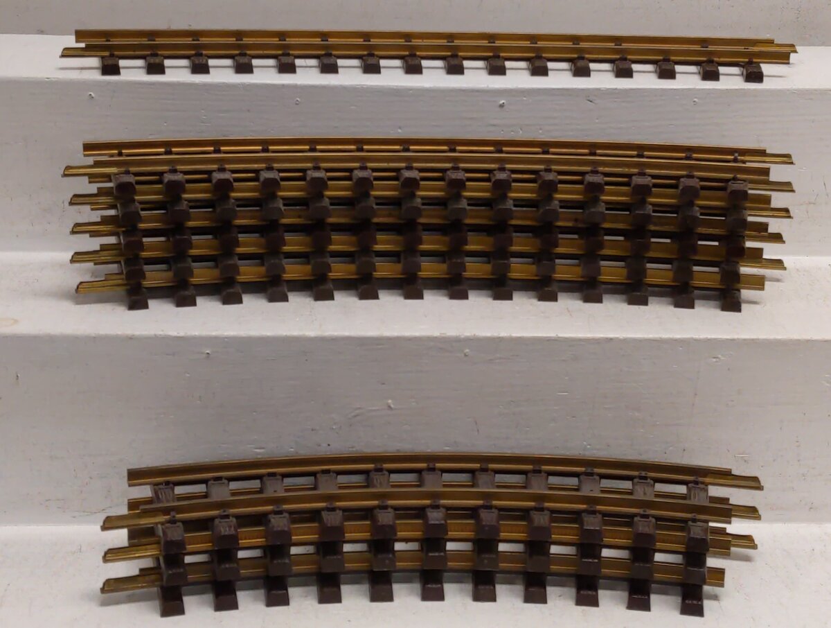 LGB G Scale Assorted Curved Track Sections #1100/1500/1600 (9) EX