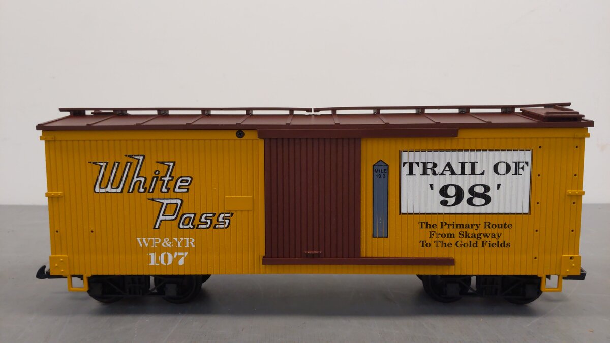 USA Trains R1922 G Scale White Pass & Yukon Wood Boxcar EX/Box