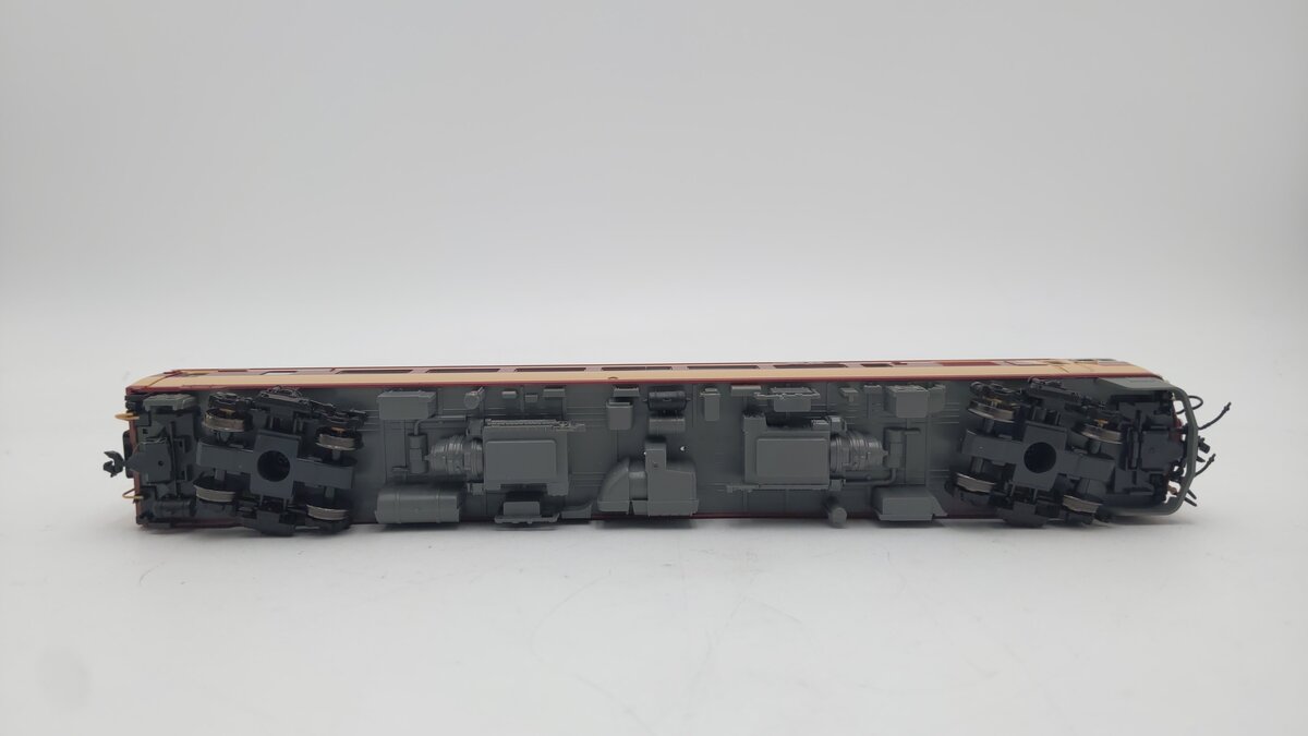 Kato 1-607-1 HO Scale JNR Kiha 82 Series Passenger Car EX