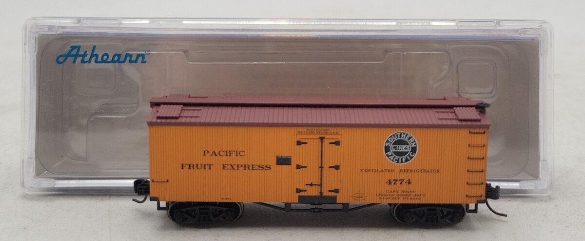 Athearn 06578 N Pacific Fruit Express 36' Old Time Wood Reefer #4774