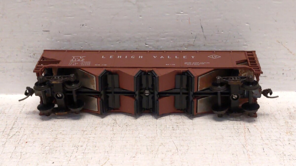 Custom HO Scale Assorted Freight Cars [11]