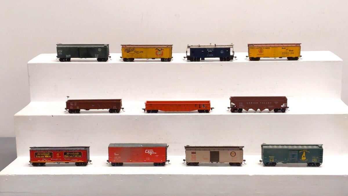 Custom HO Scale Assorted Freight Cars [11]