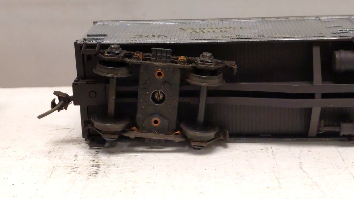 Custom HO Scale Assorted Freight Cars [10]