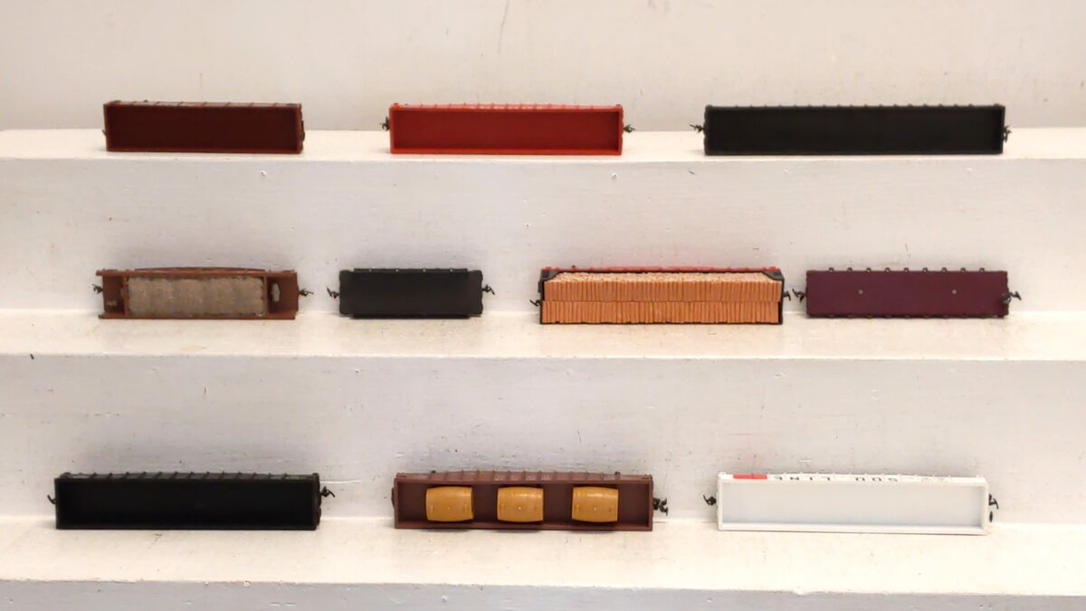 Custom HO Scale Assorted Freight Cars [10]