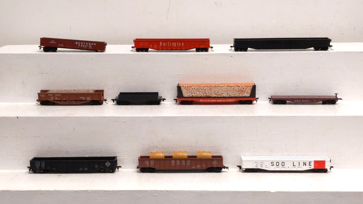 Custom HO Scale Assorted Freight Cars [10]
