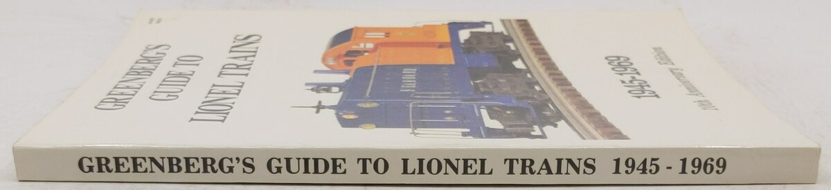Greenberg's Guide To Lionel Trains 1945-1969 Paperback Book By Bruce C Greenberg VG