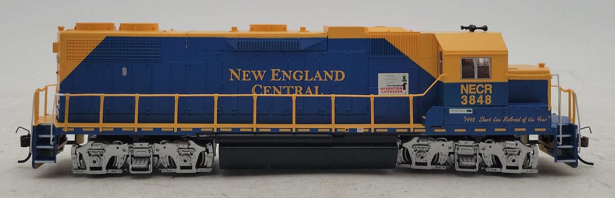 Bachmann 61711 HO New England Central EMD GP38-2 Diesel Locomotive #3848