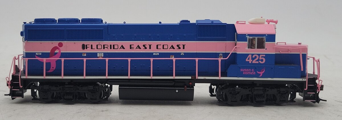 Atlas 10001875 HO FEC Gold Series GP40-2 Diesel Locomotive #425 w/DCC & LokSound