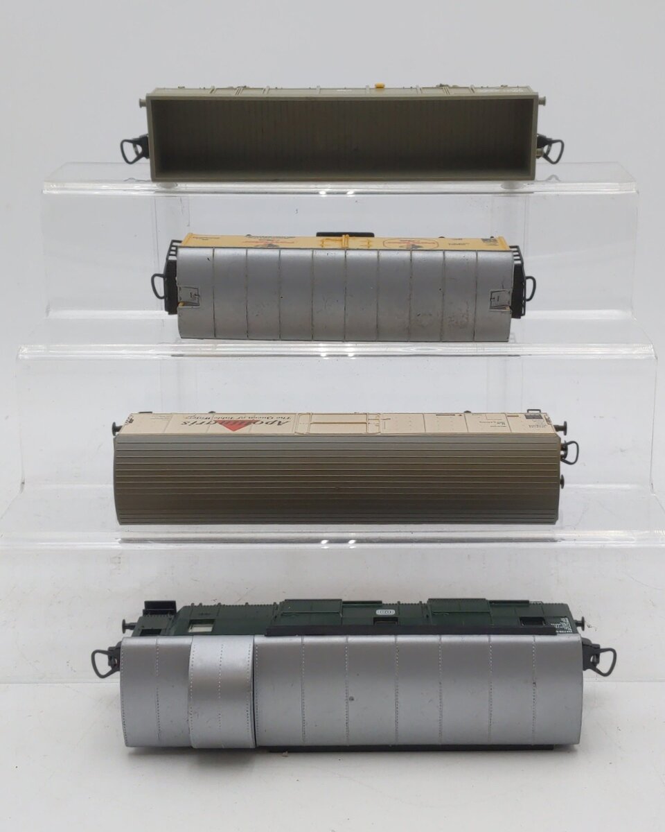Lima HO Scale Assorted Freight Cars [4] VG