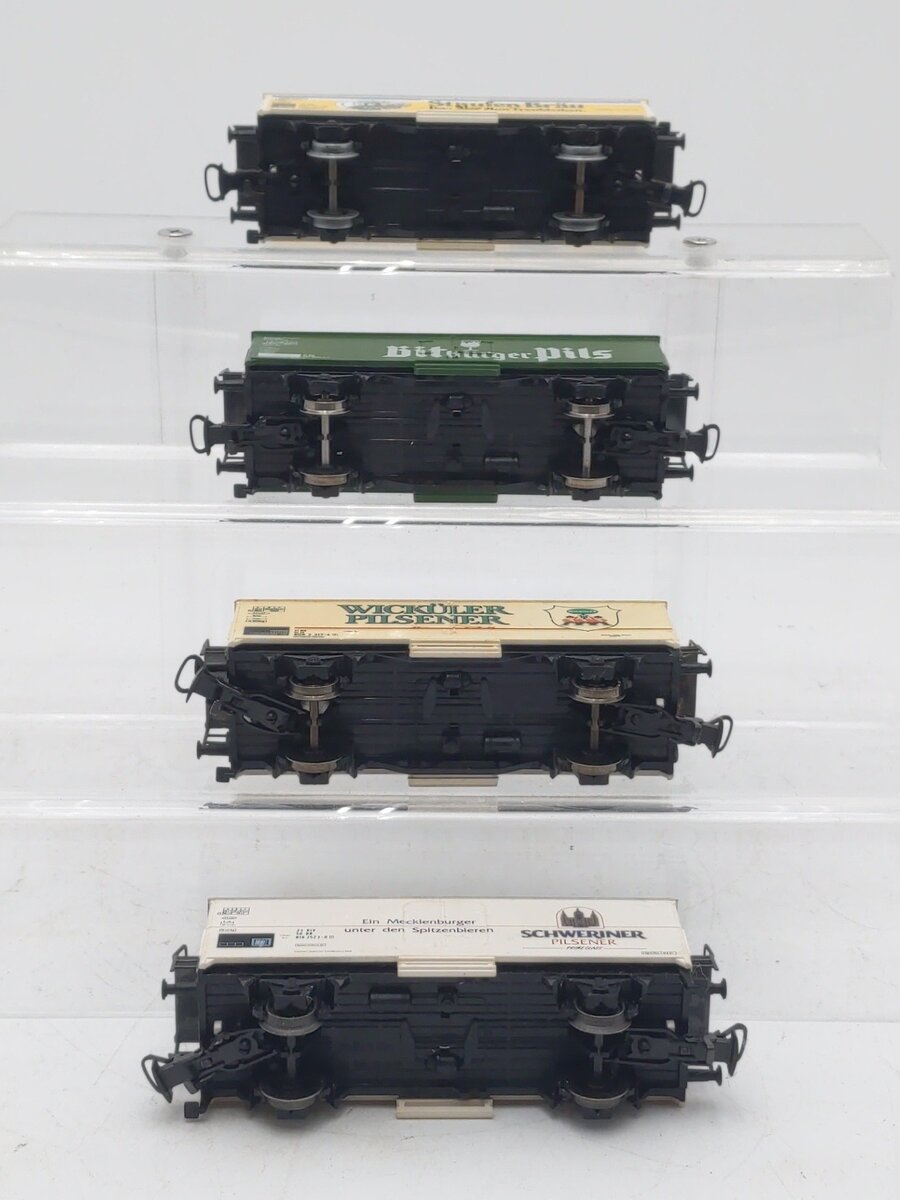 Marklin HO Scale Assorted Freight Cars [4] VG