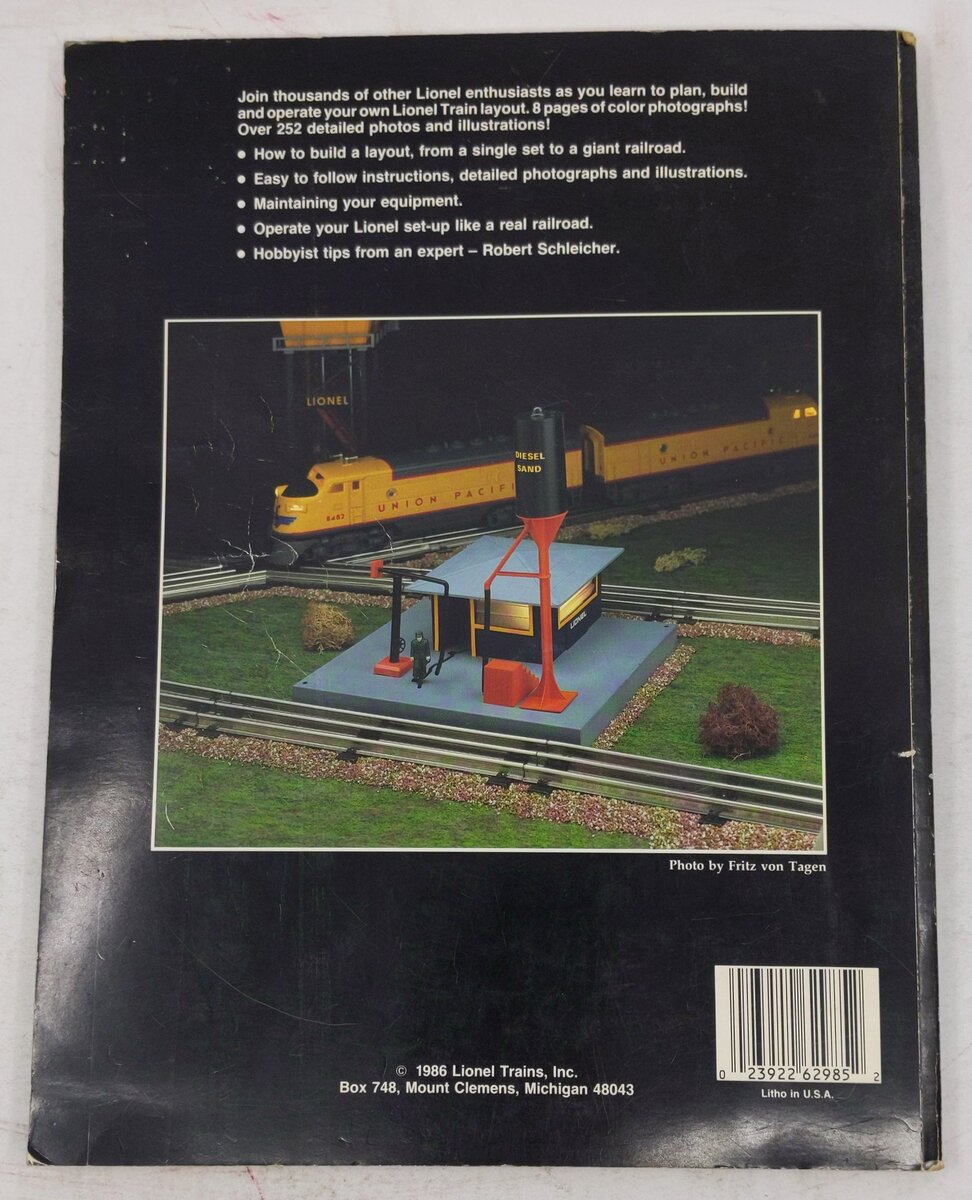 The Lionel train book Paperback By Robert Schleicher VG