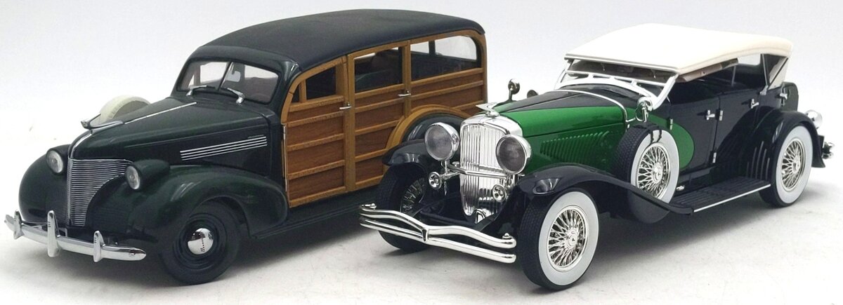 Signature & Motor City Classics 1:18 Assorted Vehicles Lot [2] LN