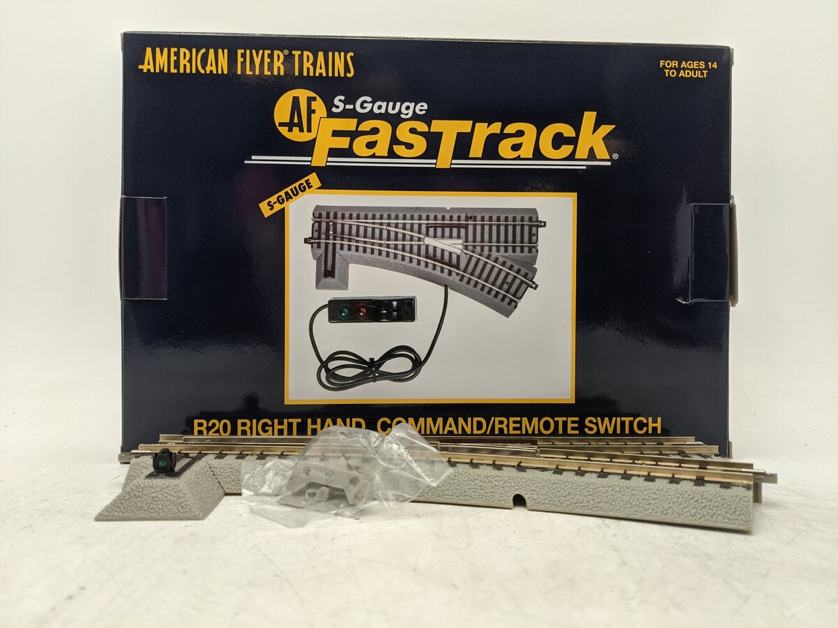 American Flyer 6-47940 S Right Hand R-20 FasTrack Command Control Switch Turnout EX/Box