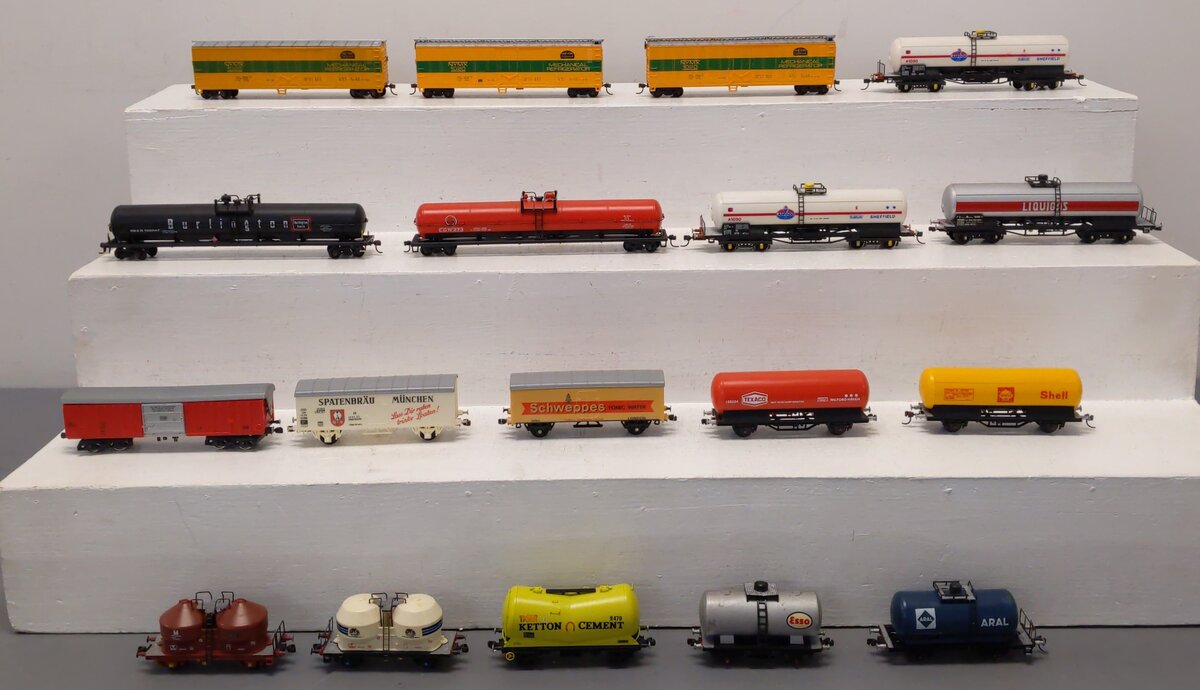 Lima HO Scale Assorted Freight Car [18] EX