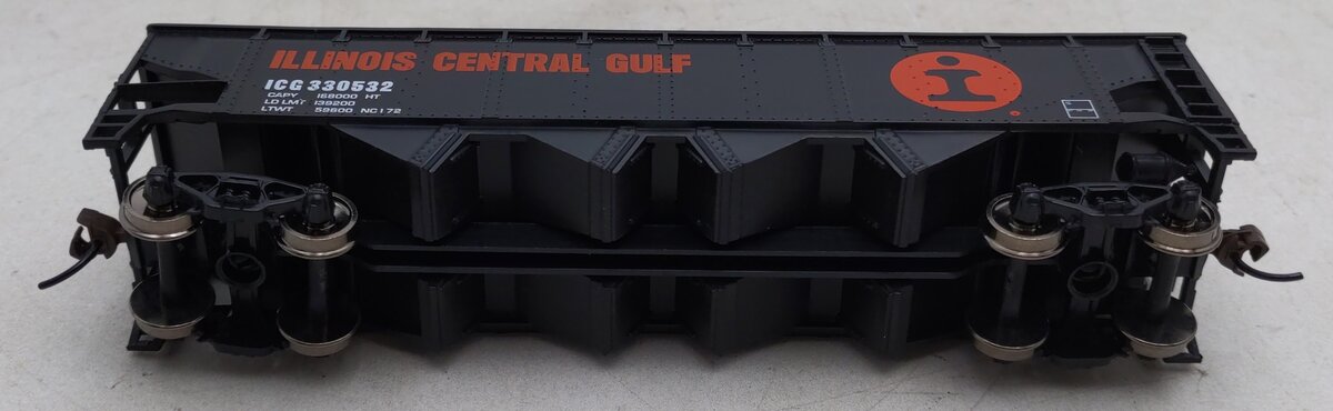Walthers 931-1426 HO Illinois Central Offset Hopper #330532 LN/Box