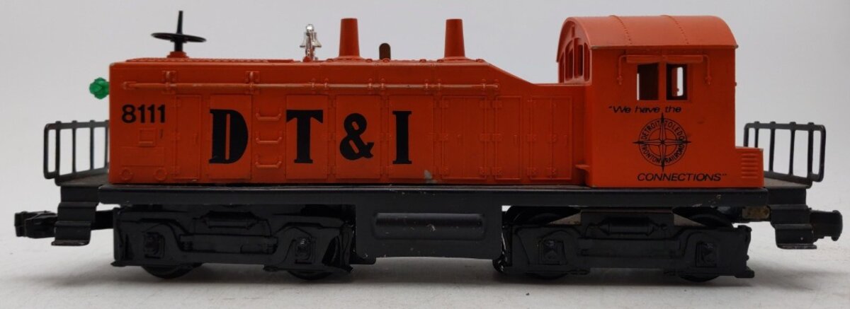 Lionel 6-8111 O Gauge DT&I NW-2 Switcher Diesel Locomotive VG