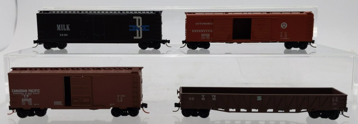 Micro-Trains N Scale Assorted Freight Cars: 269669, 1919, 48302, 145457 [4] LN/Box