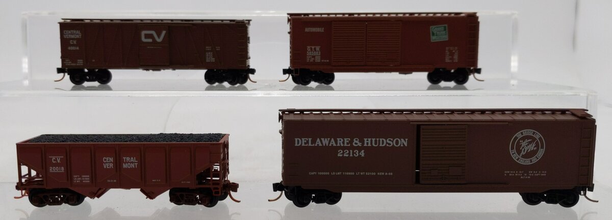 Micro-Trains N Scale Assorted Freight Cars: 40014, 22134, 585883, 20018 [4] LN/Box
