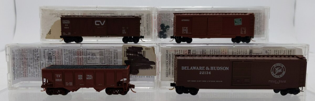 Micro-Trains N Scale Assorted Freight Cars: 40014, 22134, 585883, 20018 [4] LN/Box