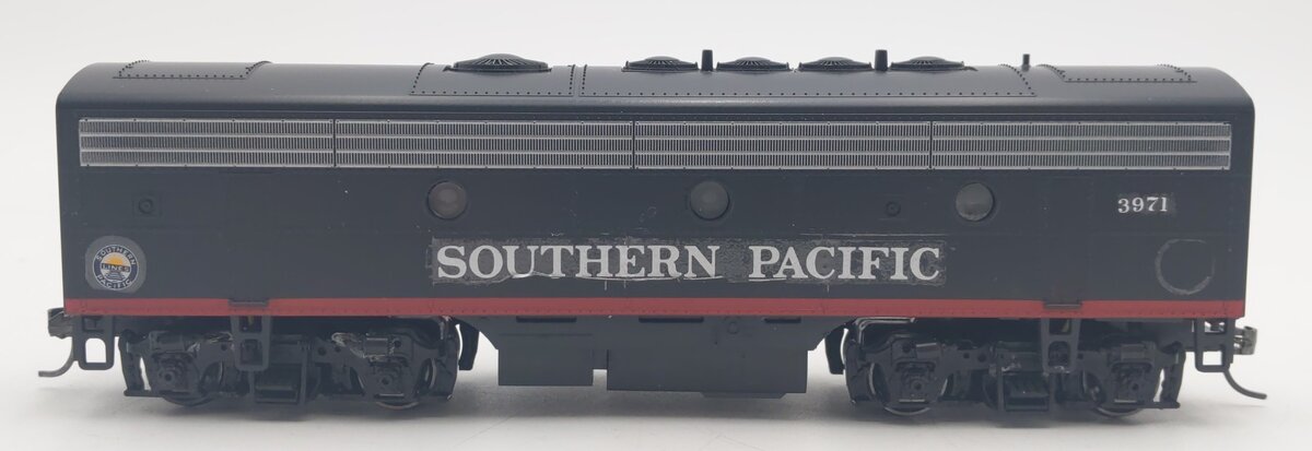 Stewart 9241 HO SP F7B Phase II/ F9B Powered Diesel Locomotive #3971 w/ DCC EX