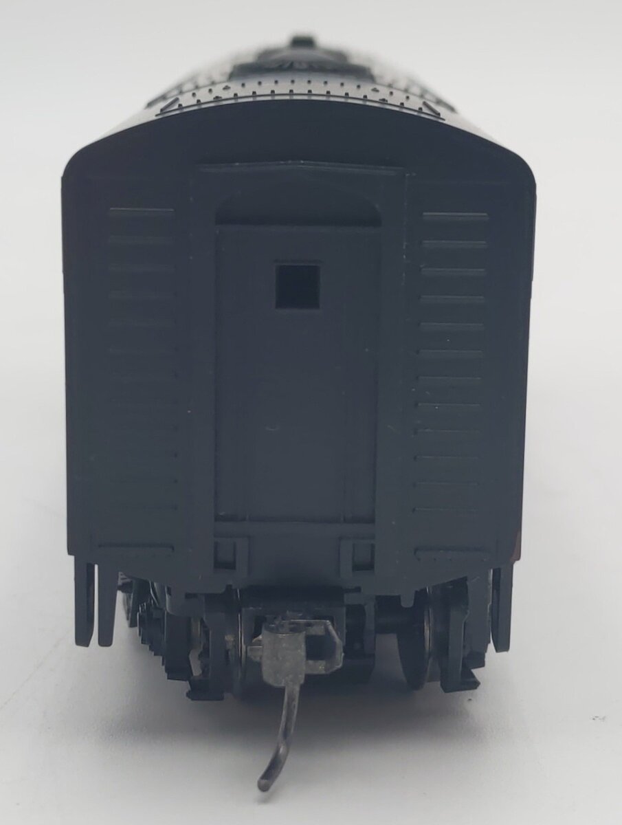 Stewart 9241 HO SP F7B Phase II/ F9B Powered Diesel Locomotive #3971 w/ DCC EX