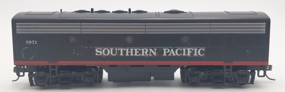 Stewart 9241 HO SP F7B Phase II/ F9B Powered Diesel Locomotive #3971 w/ DCC EX