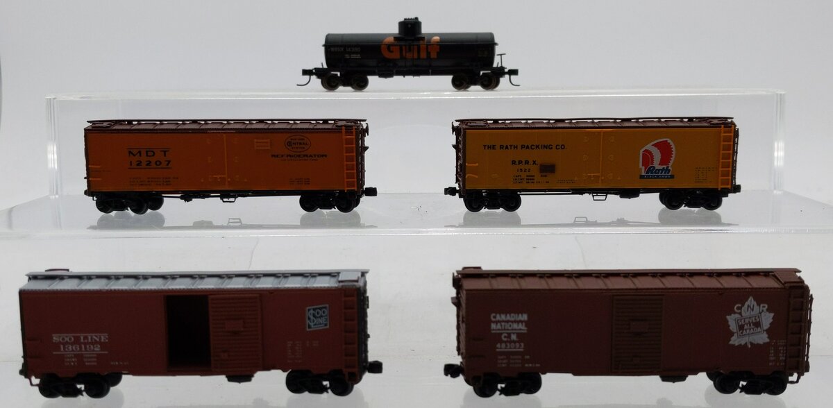 InterMountain N Scale Assorted Freight Cars: 1522,483093,136192,12207,14380 [5] LN