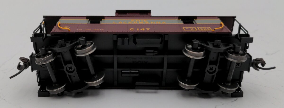 Atlas 20002422 HO Erie Lackawanna Trainman C&O Cupola Caboose #C119
