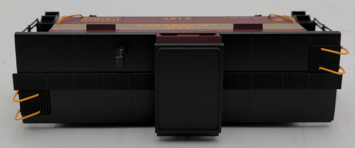Atlas 20002422 HO Erie Lackawanna Trainman C&O Cupola Caboose #C119