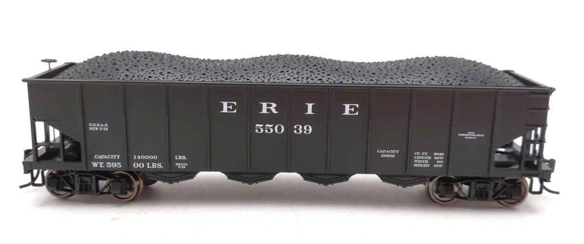 Bowser 43006 HO Erie RR 4-Bay Clamshell Hopper Car #55039