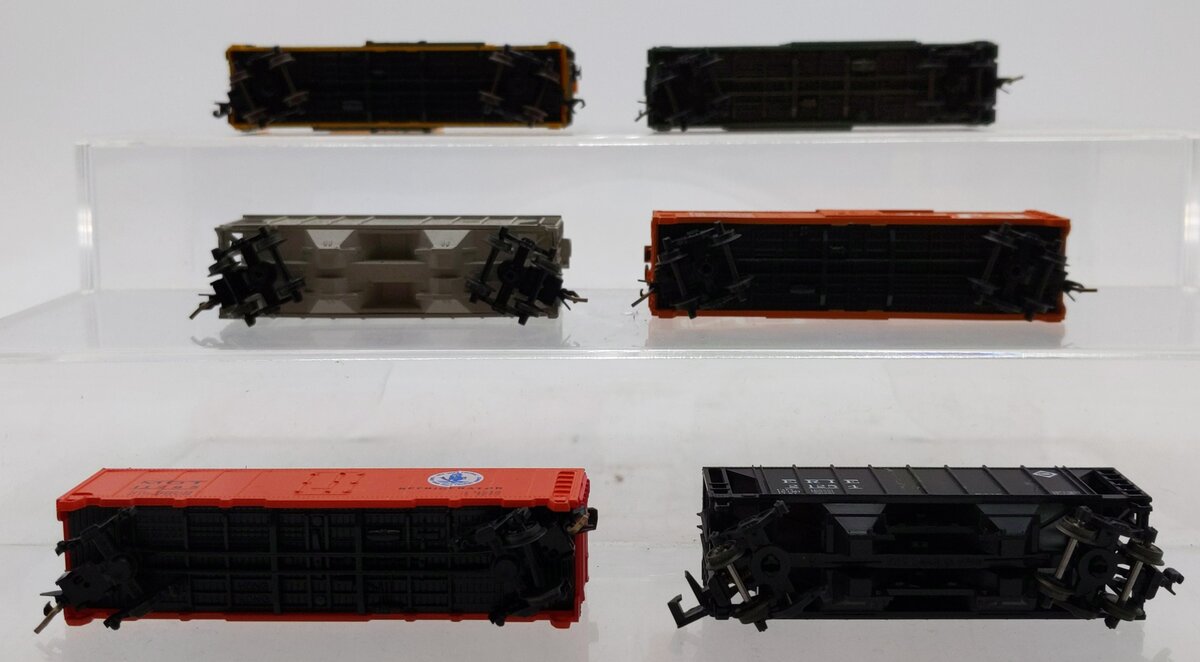 Atlas and Other N Scale Assorted Freight Cars: [6] VG