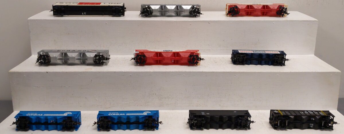 Tyco HO Scale Assorted Freight-Covered Hopper, Coal Hopper, & Boxcar [10] EX