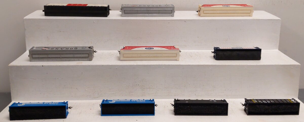 Tyco HO Scale Assorted Freight-Covered Hopper, Coal Hopper, & Boxcar [10] EX