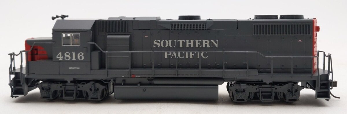 Atlas 10004567 HO Southern Pacific GP38-2 Diesel Locomotive #4816 LN/Box